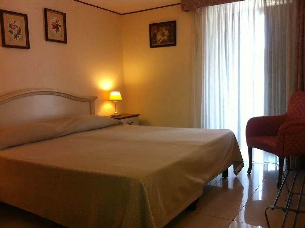 Hotel Centrum Катания Италия